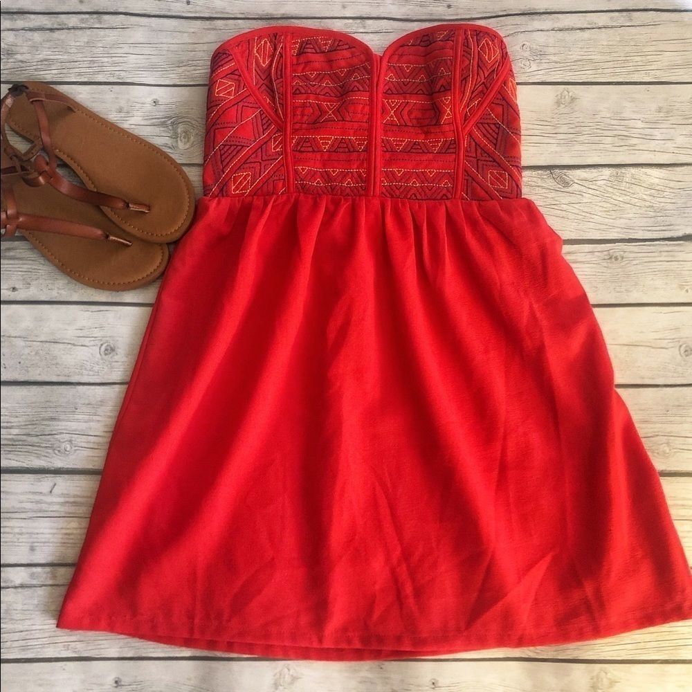 Staring at Stars- Red strapless dress-sz M